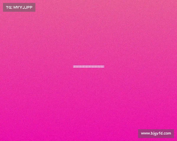 电子竞技女生《她的赛场:高光时刻霸屏热搜》